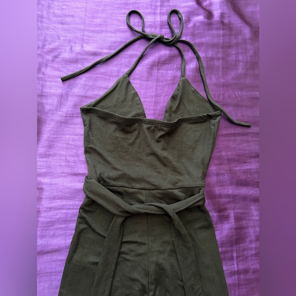 Fashion Nova Black Low Cut Halter Neck Jumpsuit NWOT - Picture 3 of 5
